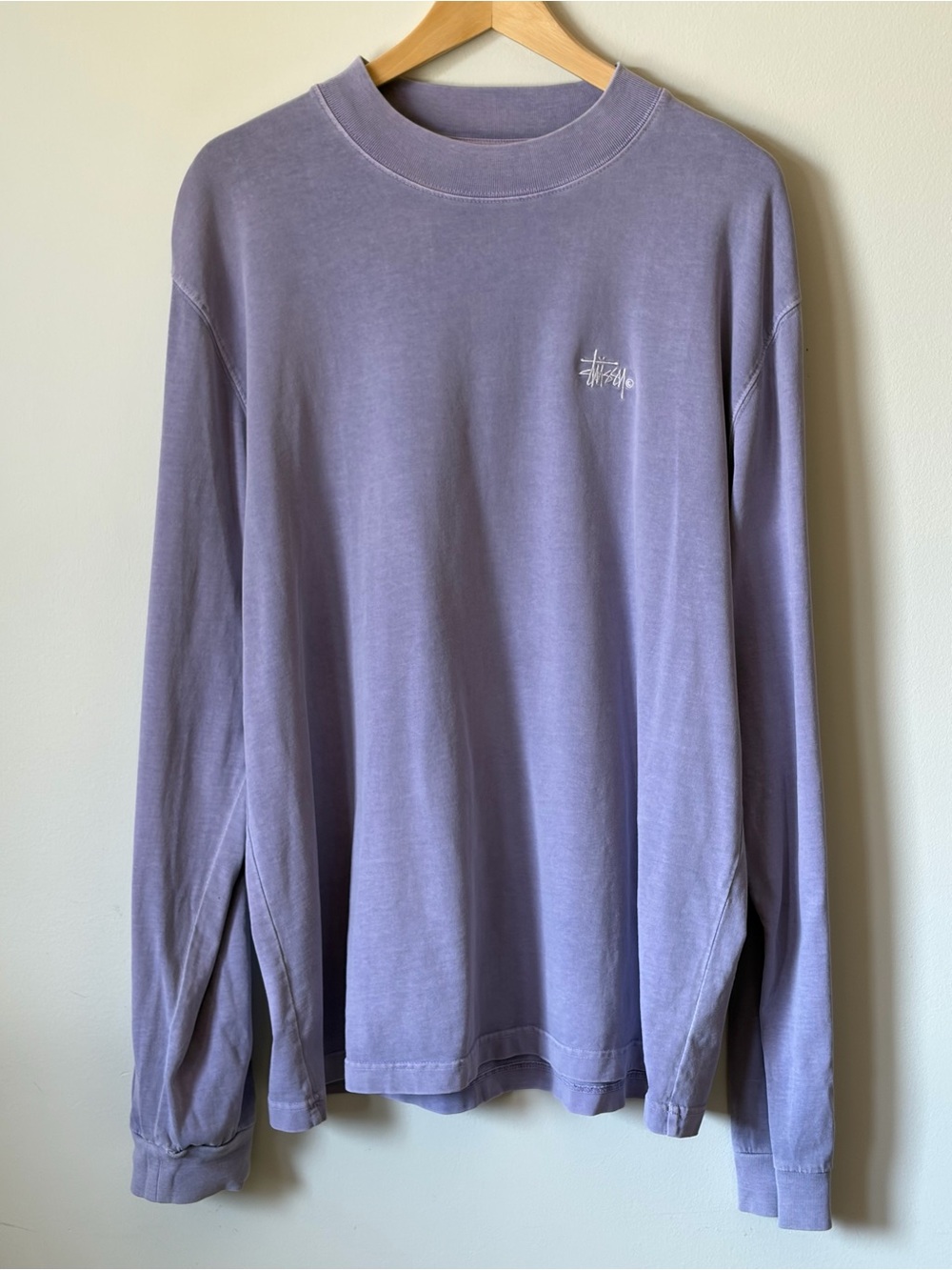 STUSSY mock neck long sleeve t-shirt - size Large - lilac washed shirt